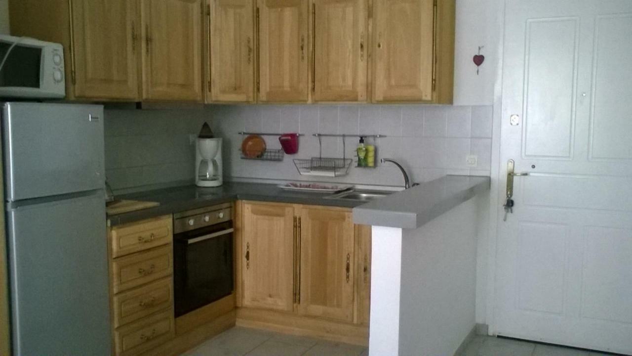 Nireos Proteos 20 Appartement Rafína Buitenkant foto